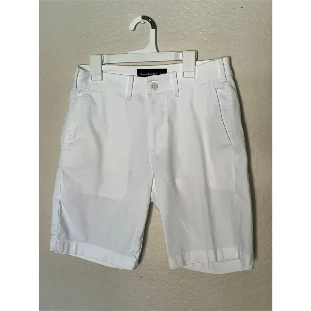 ECU Abercrombie & Fitch White Casual Cotton Blend Stretch Shorts in Size 28